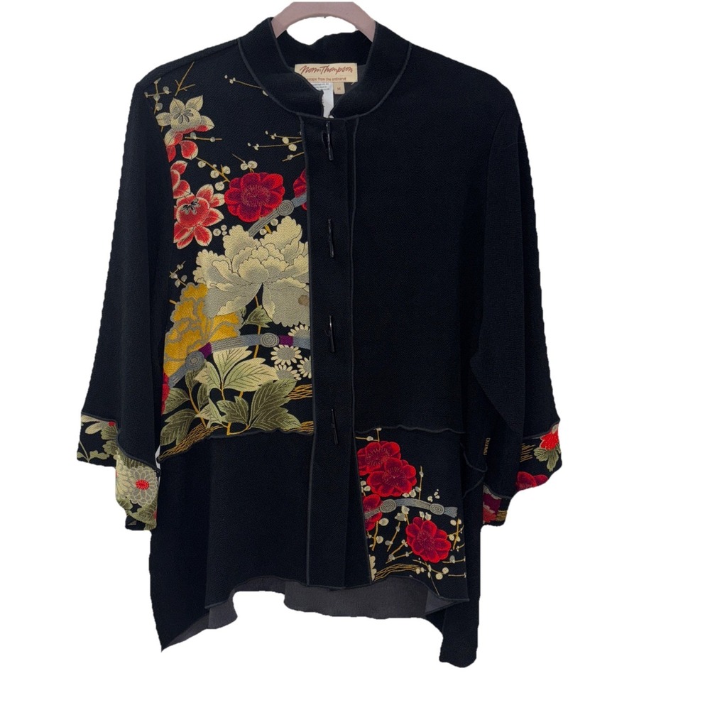 Vintage Norm Thompson Top Women's M Black Floral Buttons Escape Ordinary